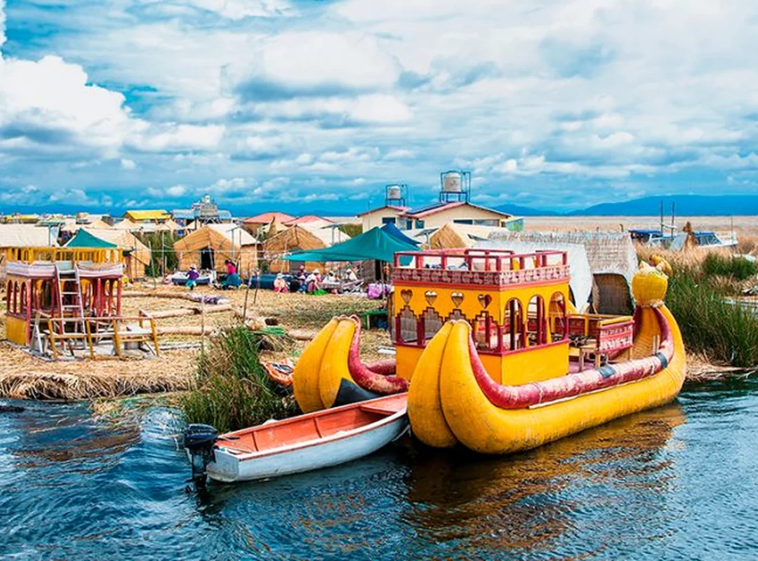 Islas Uros y Taquile Full Day