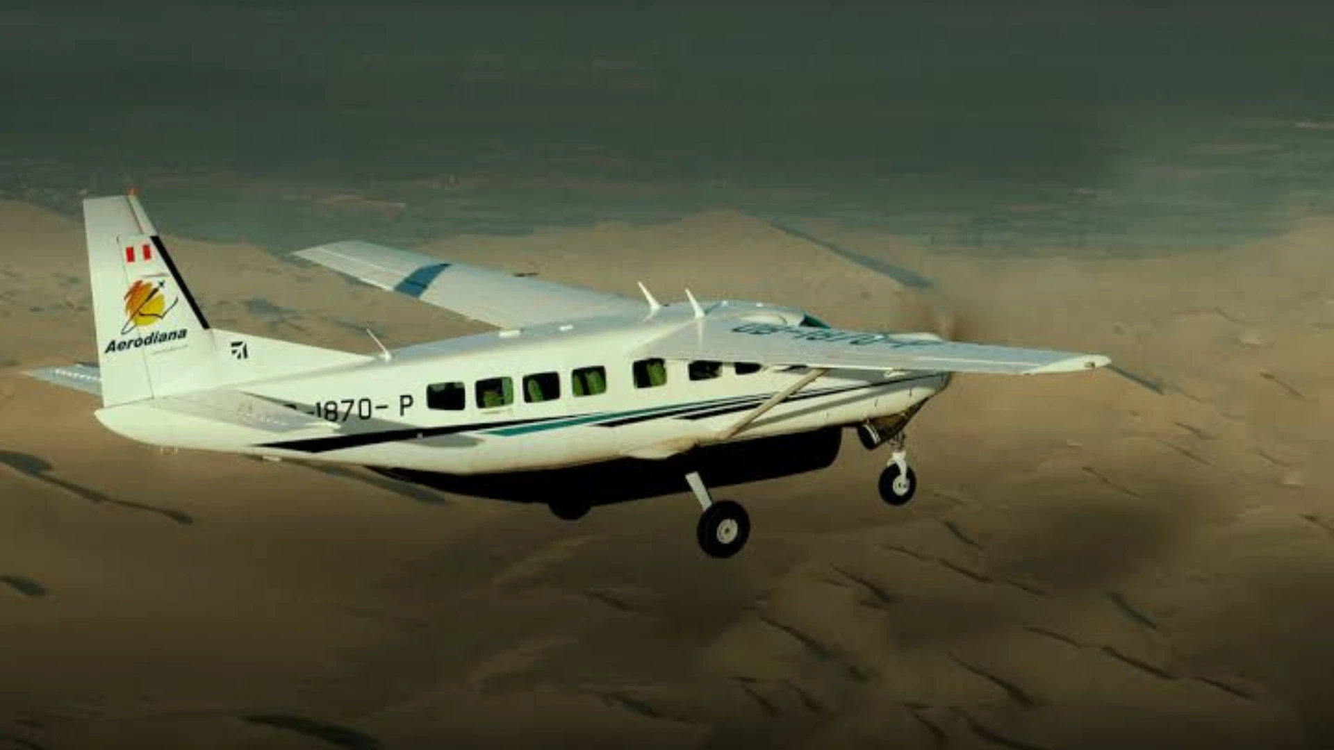 Avioneta realizando el sobrevuelo panorámico a las Líneas de Nazca.