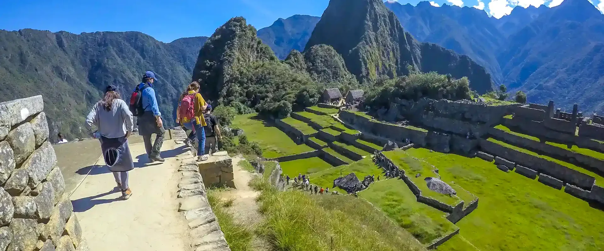 Lima, Cusco – Rainbow Mountain, Red Valley & Humantay