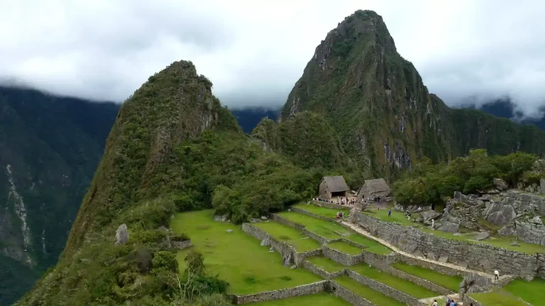 Paquete Cusco 3 Días 2 Noches: Machu Picchu y Montaña de 7 Colores